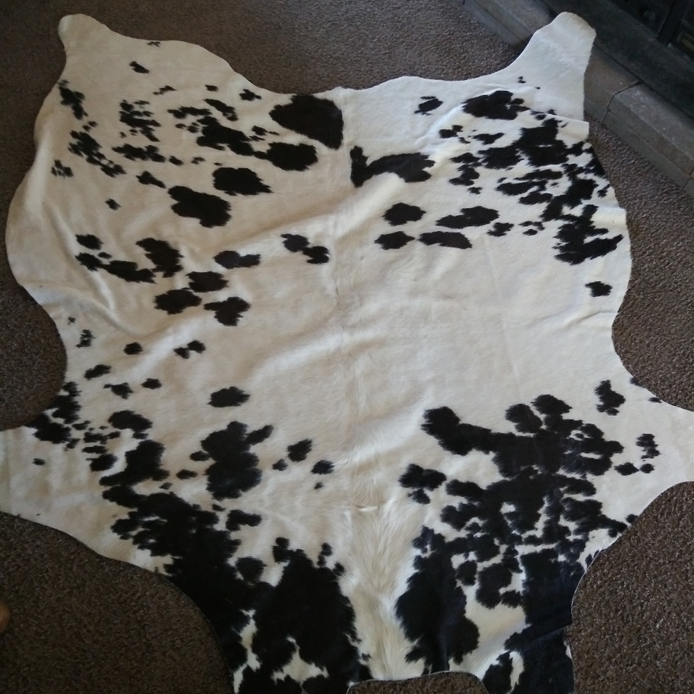 Genuine hide rug🌟SOLD